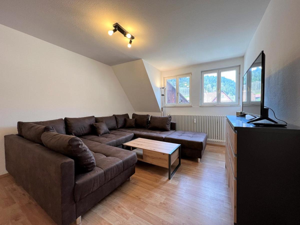 Ferienwohnung Kinzigblick - Balkon - Fuer Kinder - Mit Bettwaesche & Handtuecher Schenkenzell Exterior photo